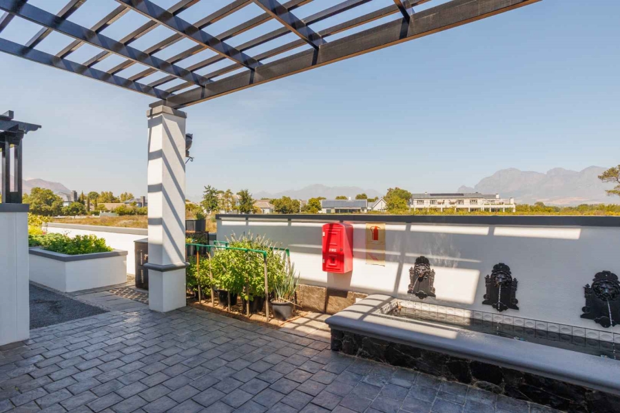 4 Bedroom Property for Sale in Val De Vie Estate Western Cape